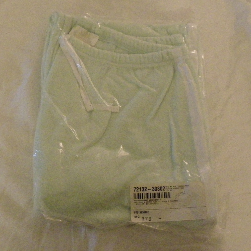 New in Package Soft Surroundings Aqua Lounge Pants Large